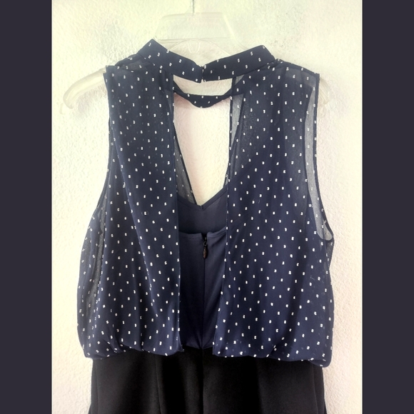 BCBGENERATION Sleeveless Jumpsuit Sz 12 - Picture 5 of 7